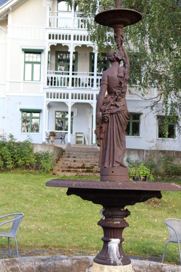 Skogsbrynet B&B, Bredsjoe Nya Herrgard Hällefors Extérieur photo